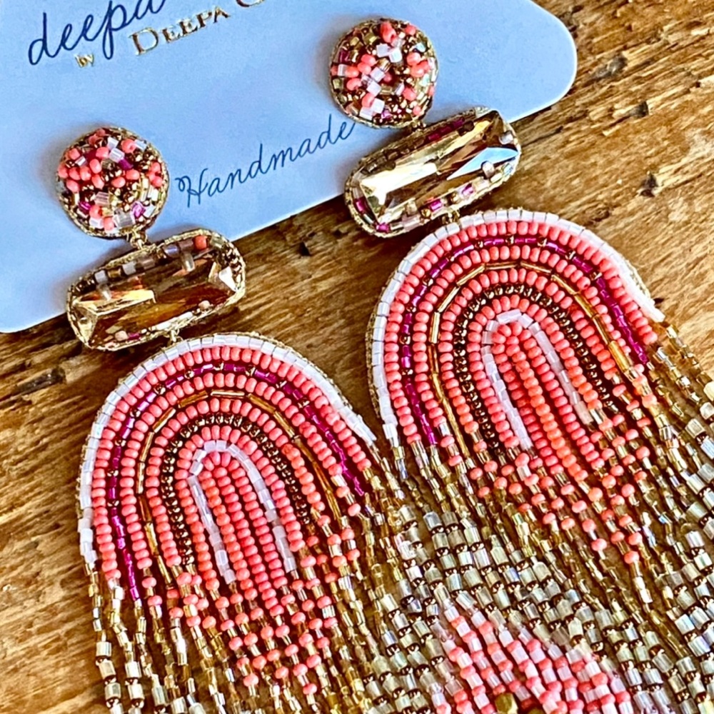 🌺🎉HP🎉🌺 NWT Deepa Gurnani Luxe Beaded Fringe Chandeliers - Picture 10 of 16